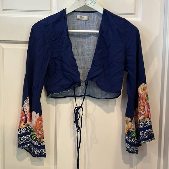 Maaji Peony Karisa Crop Top cropped rap shirt with angel sleeves size small - Picture 4 of 9